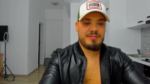 Zack online show from November 6, 2025, 12:22 am