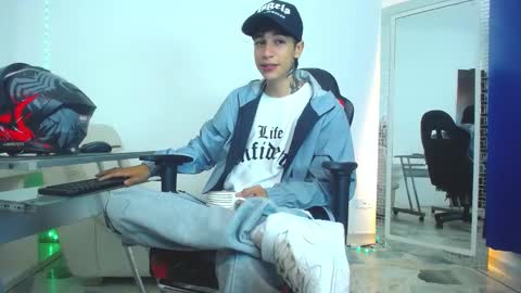 zack online show from December 25, 2024, 6:30 pm