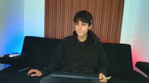 zack online show from February 17, 2025, 9:19 pm