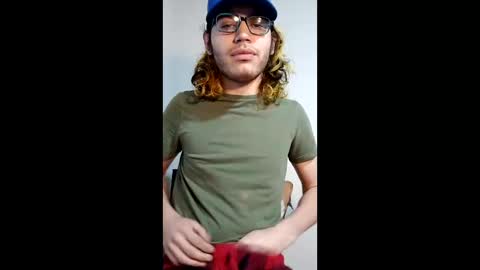 Snapshot of zacthefeetguy chatting on February 4, 2026, 2:01 pm ZactheFeetGuy online show from February 4, 2026, 2:01 pm