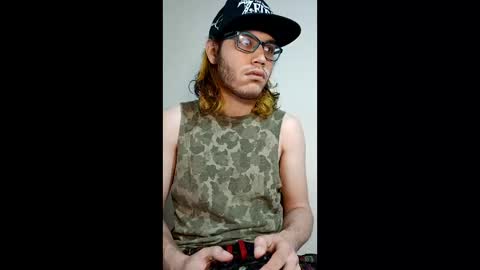 Snapshot of zacthefeetguy chatting on February 8, 2026, 5:27 pm ZactheFeetGuy online show from February 8, 2026, 5:27 pm