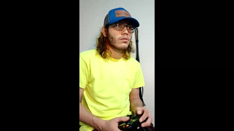 Snapshot of zacthefeetguy chatting on February 14, 2026, 4:04 pm ZactheFeetGuy online show from February 14, 2026, 4:04 pm