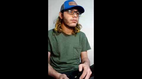 Snapshot of zacthefeetguy chatting on February 16, 2026, 11:17 am ZactheFeetGuy online show from February 16, 2026, 11:17 am