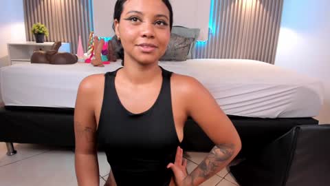 zafira online show from February 8, 2025, 5:39 pm