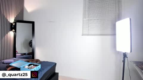 zafira online show from April 17, 2026, 4:04 am