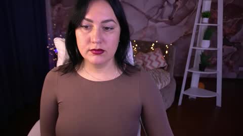 Zafiramoonn online show from November 6, 2025, 1:45 pm