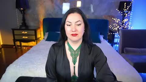 Zafiramoonn online show from May 16, 2026, 7:34 pm