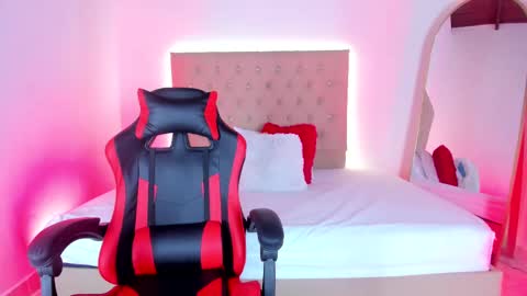 Zafiro Brown online show from October 4, 2025, 12:36 pm