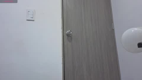 Snapshot of zafiro_scott chatting on November 13, 2025, 2:43 am zafiro_scott online show from November 13, 2025, 2:43 am