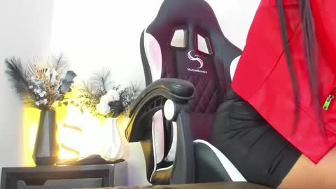 Snapshot of zafiro_winslow chatting on March 12, 2025, 6:44 pm GODDESS ZAFIRO WINSLOW online show from March 12, 2025, 6:44 pm