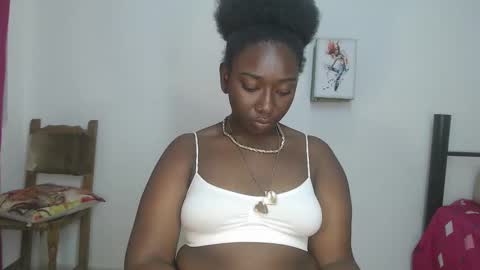 Snapshot of zahhysims chatting on February 17, 2025, 12:59 pm zahhy online show from February 17, 2025, 12:59 pm