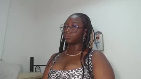 Snapshot of zahhysims chatting on February 26, 2025, 12:14 pm zahhy online show from February 26, 2025, 12:14 pm