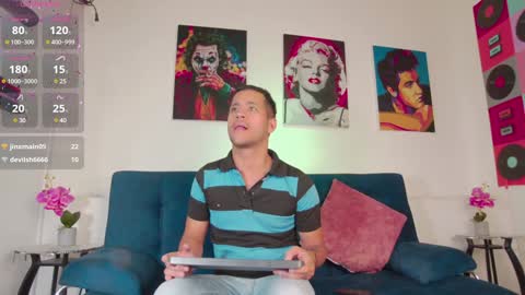 Snapshot of zaid_lion chatting on December 24, 2024, 8:05 pm Zaid Mendoza online show from December 24, 2024, 8:05 pm