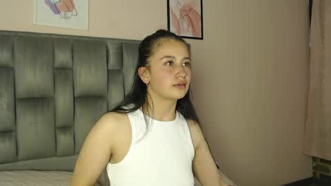 Snapshot of zaida_1 chatting on May 8, 2026, 6:57 pm Zaida online show from May 8, 2026, 6:57 pm