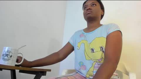 Snapshot of zamara__ chatting on September 22, 2025, 12:07 pm Zamara   online show from September 22, 2025, 12:07 pm