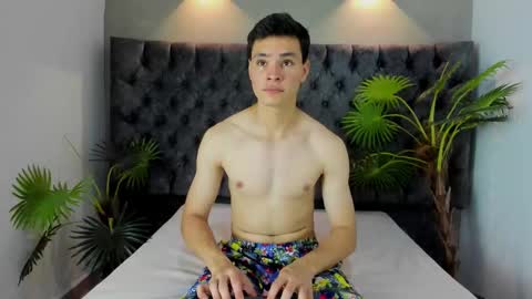 Snapshot of zane_evans chatting on March 3, 2026, 12:44 pm zane online show from March 3, 2026, 12:44 pm