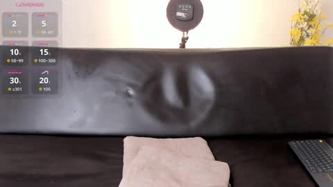 Snapshot of zane_lux chatting on May 2, 2026, 3:17 pm Zane Lux online show from May 2, 2026, 3:17 pm