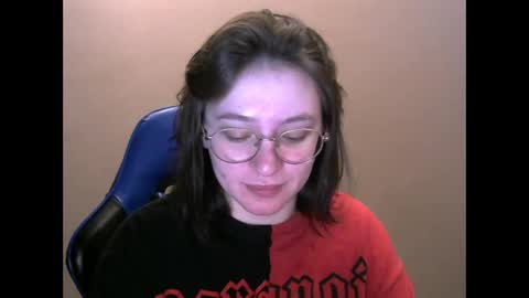 Snapshot of zara_golden chatting on February 18, 2025, 2:49 am chaturcum online show from February 18, 2025, 2:49 am