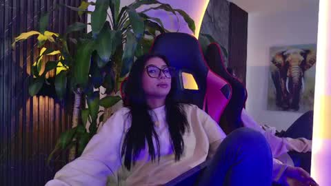zara_lim online show from June 5, 2026, 1:34 am