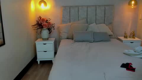 zara online show from March 18, 2026, 12:30 pm