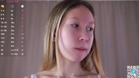 Snapshot of zara_shine chatting on November 13, 2025, 7:35 pm Criss online show from November 13, 2025, 7:35 pm