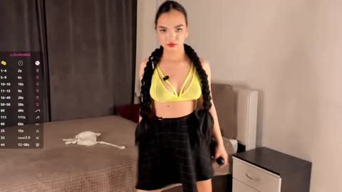 Snapshot of zara_shine chatting on January 11, 2026, 8:03 pm Criss online show from January 11, 2026, 8:03 pm