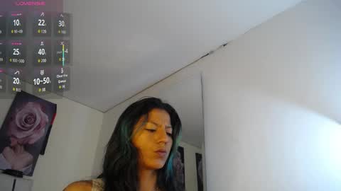 Zarah online show from April 3, 2026, 1:20 pm