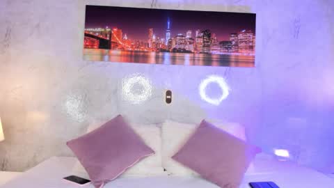 ZaraQuiinn online show from January 12, 2026, 2:11 pm