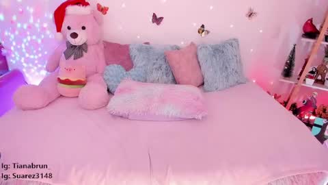 Zara online show from January 6, 2025, 2:25 pm