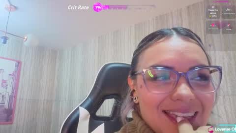 Isabella online show from April 13, 2026, 12:43 pm