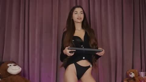 zariaavera online show from March 14, 2026, 8:58 pm