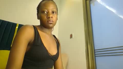 Snapshot of zariah011 chatting on February 26, 2026, 7:24 pm zariah online show from February 26, 2026, 7:24 pm