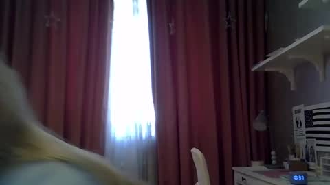 Zarina Swift online show from September 25, 2025, 4:49 am