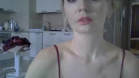 Zarina Swift online show from February 3, 2026, 6:22 am