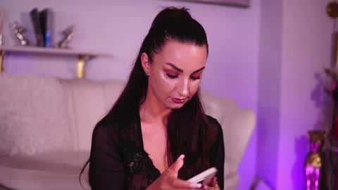 Snapshot of zayaseduce chatting on June 9, 2026, 3:07 am Mira online show from June 9, 2026, 3:07 am