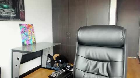 Snapshot of zayn_coss chatting on November 5, 2025, 11:32 am Zayn online show from November 5, 2025, 11:32 am