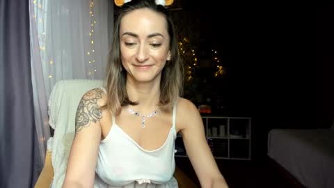 Snapshot of zefir_ka_ chatting on December 24, 2024, 10:44 am Zefir ka online show from December 24, 2024, 10:44 am