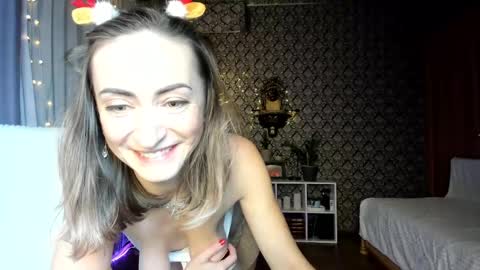 Snapshot of zefir_ka_ chatting on December 24, 2024, 1:50 pm Zefir ka online show from December 24, 2024, 1:50 pm