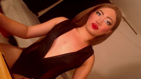 Snapshot of zemi_max chatting on April 27, 2026, 4:54 am zemi_max online show from April 27, 2026, 4:54 am