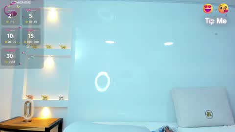 Zenda Evans online show from February 15, 2025, 11:06 am