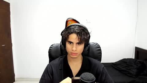 zenzhu online show from November 27, 2025, 9:50 pm