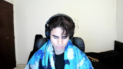 zenzhu online show from December 1, 2025, 12:21 pm