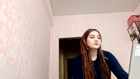 zeniabrossoit online show from March 8, 2026, 4:16 am