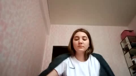 zeniabrossoit online show from March 18, 2026, 10:40 am