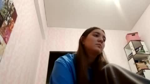 zeniabrossoit online show from April 16, 2026, 12:17 pm