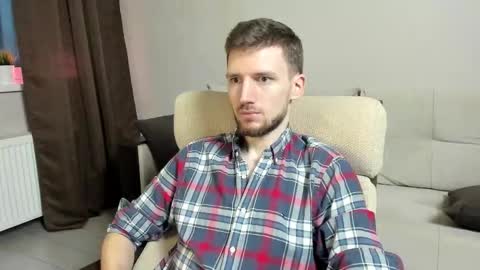 Andrew online show from September 16, 2025, 4:35 am