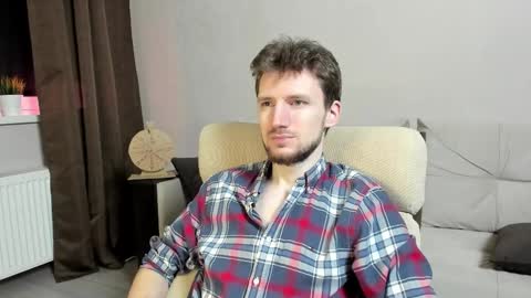 Andrew online show from November 10, 2025, 4:44 am