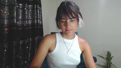 Snapshot of zero__o chatting on February 21, 2025, 8:05 pm ZERO online show from February 21, 2025, 8:05 pm