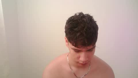 zeus_183 online show from February 6, 2026, 3:48 pm