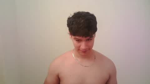 Snapshot of zeus_183 chatting on April 21, 2026, 2:45 pm zeus_183 online show from April 21, 2026, 2:45 pm